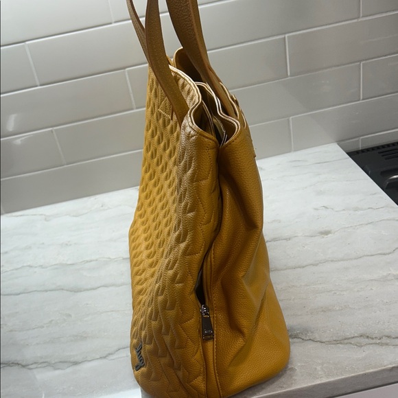 Lug Tempo Vegan Leather Bag - Picture 5 of 8